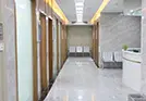 白癜风医院走廊图